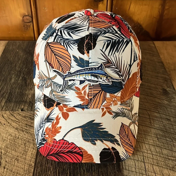 CUSTOM DESIGN MARLIN FISHING HAT. - Picture 5 of 6